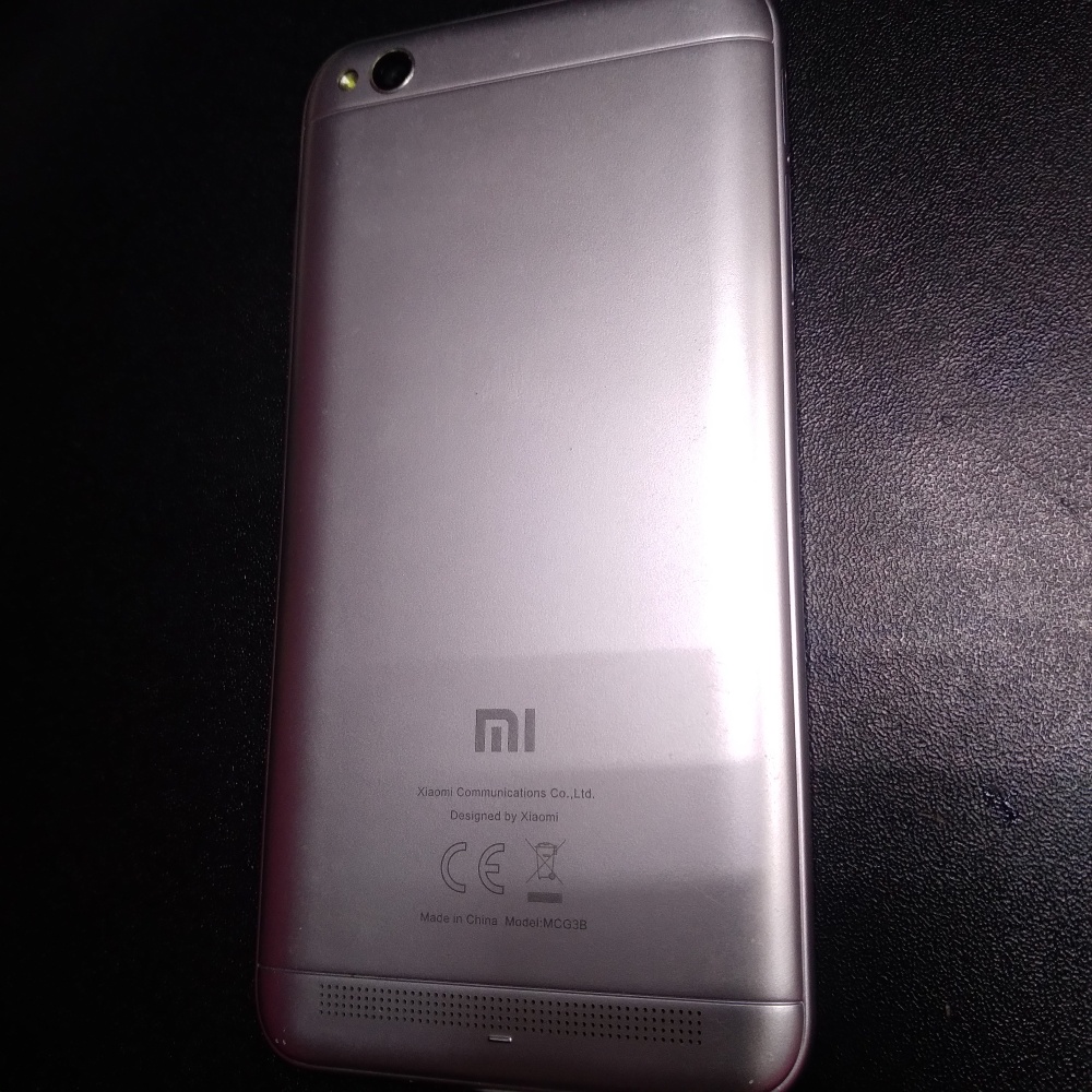 Смартфон Xiaomi Redmi 5A