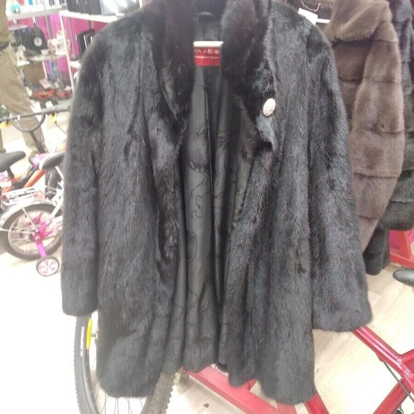 Шуба черная норк 46