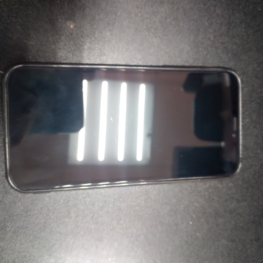 Смартфон iPhone X 64Gb